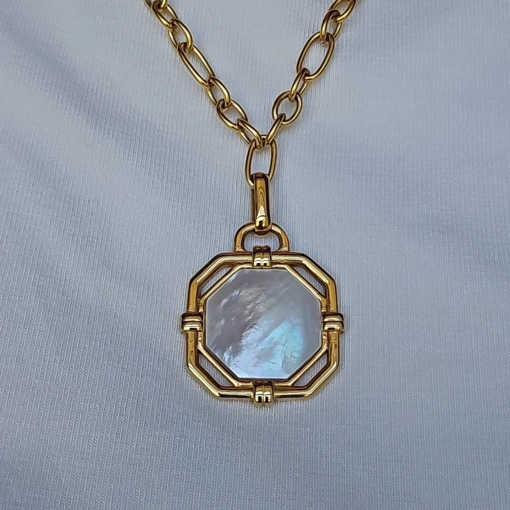 LN Noonday pendant necklace - Picture 4 of 8